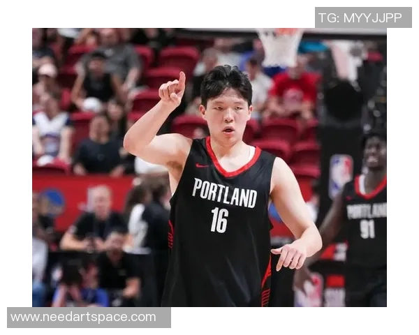 中国男篮迎来双喜临门杨瀚森与库里携手共创辉煌